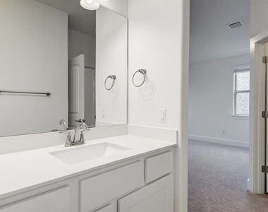 213 Poole Ln - Photo Thumbnail 32