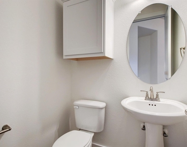 213 Poole Ln - Photo Thumbnail 24
