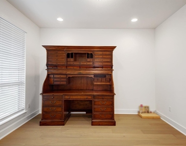 213 Poole Ln - Photo Thumbnail 19