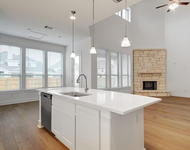 213 Poole Ln - Photo Thumbnail 12