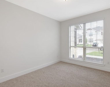 213 Poole Ln - Photo Thumbnail 20