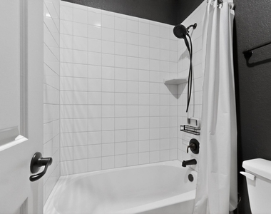 17405 Palo Corona Ln - Photo Thumbnail 26