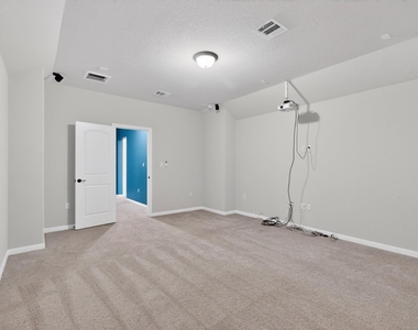 17405 Palo Corona Ln - Photo Thumbnail 32