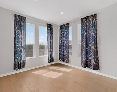 17405 Palo Corona Ln - Photo Thumbnail 14