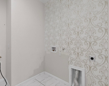 17405 Palo Corona Ln - Photo Thumbnail 36