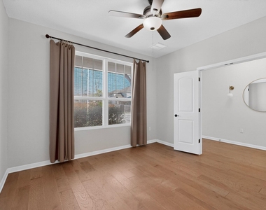 17405 Palo Corona Ln - Photo Thumbnail 9