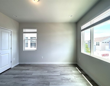15102 Ryman Rd - Photo Thumbnail 6
