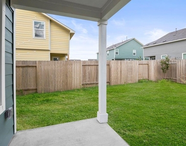 7136 Spotted Leaf Way - Photo Thumbnail 16