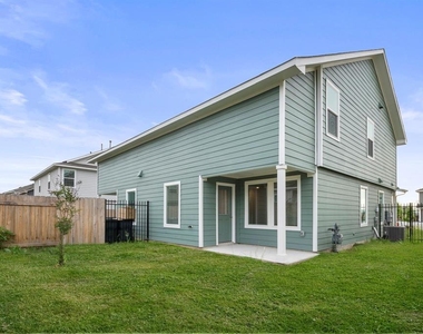 7136 Spotted Leaf Way - Photo Thumbnail 7