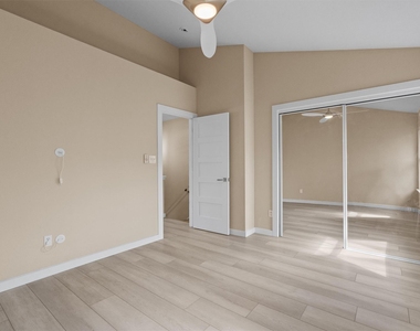 11901 Swearingen Dr - Photo Thumbnail 13