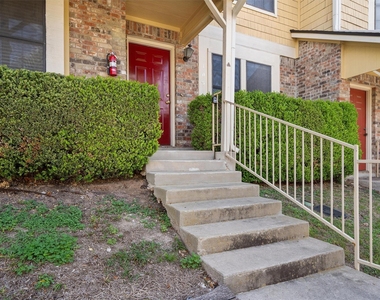 11901 Swearingen Dr - Photo Thumbnail 2
