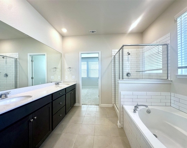 131 Holzinger Bnd - Photo Thumbnail 7