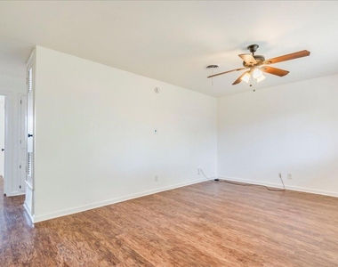 1417 Braes Ridge Dr - Photo Thumbnail 5