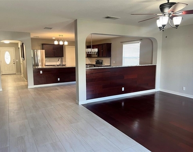 209 Avalanche Ave - Photo Thumbnail 7