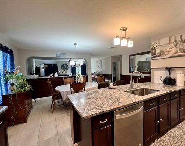 209 Avalanche Ave - Photo Thumbnail 12