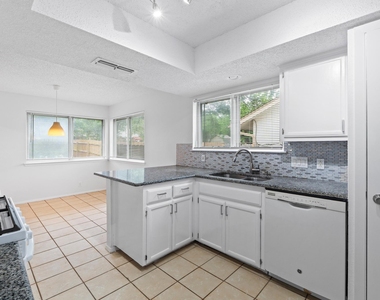 3509 Monument Dr - Photo Thumbnail 5