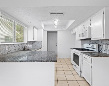 3509 Monument Dr - Photo Thumbnail 18