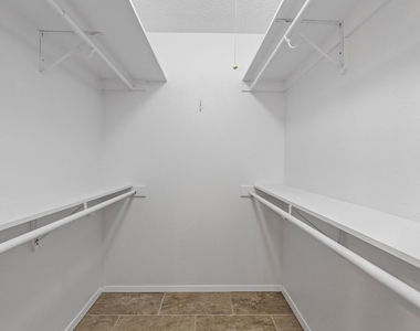 3509 Monument Dr - Photo Thumbnail 9