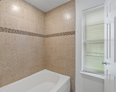 3509 Monument Dr - Photo Thumbnail 8