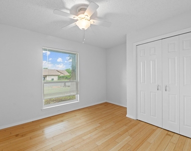 3509 Monument Dr - Photo Thumbnail 14