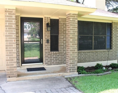 7422 Dallas Dr - Photo Thumbnail 1