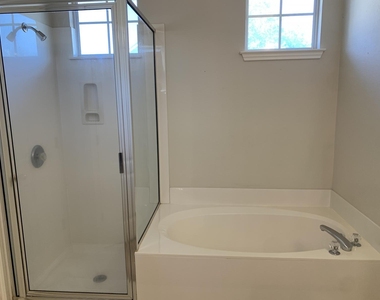 11000 Anderson Mill Rd - Photo Thumbnail 20