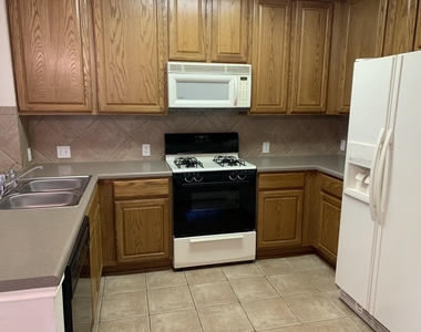 11000 Anderson Mill Rd - Photo Thumbnail 26