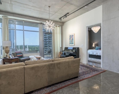800 W 5th St - Photo Thumbnail 12