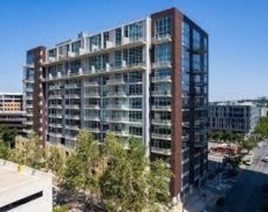 800 W 5th St - Photo Thumbnail 23