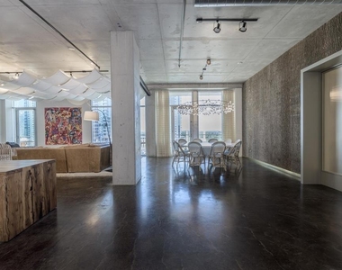 800 W 5th St - Photo Thumbnail 2