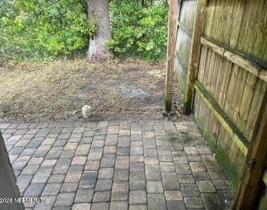 8067 Parental Circle - Photo Thumbnail 10