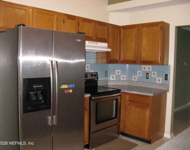 8464 Three Creeks Boulevard - Photo Thumbnail 4
