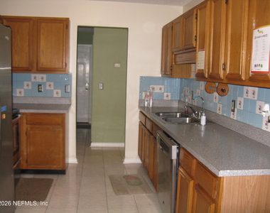 8464 Three Creeks Boulevard - Photo Thumbnail 5