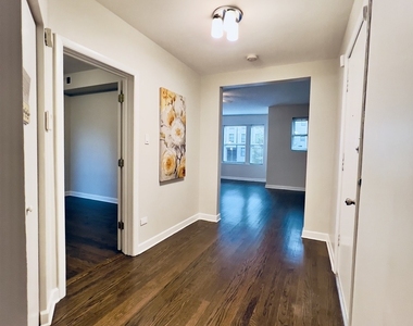 4619 S Michigan Avenue - Photo Thumbnail 10
