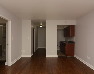 1040 W Hollywood Avenue - Photo Thumbnail 11