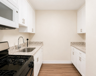 5300 S Shore Drive - Photo Thumbnail 8