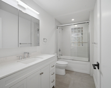 9430 Nashville Avenue - Photo Thumbnail 10
