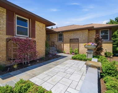 9430 Nashville Avenue - Photo Thumbnail 1