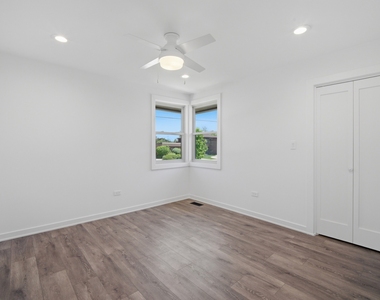 9430 Nashville Avenue - Photo Thumbnail 11