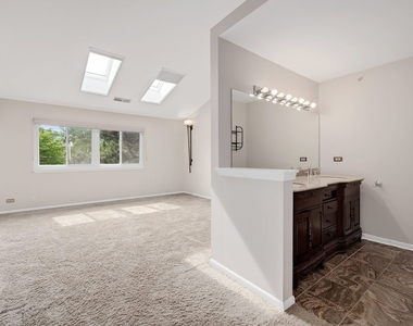 1008 E Wilson Avenue - Photo Thumbnail 14