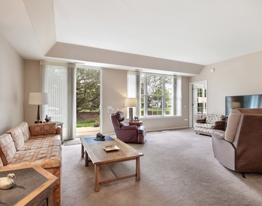12452 Wedgemere Drive - Photo Thumbnail 9