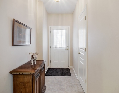 12452 Wedgemere Drive - Photo Thumbnail 1