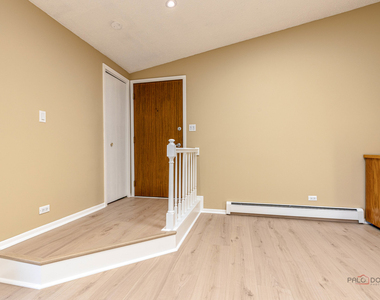 4 Echo Court - Photo Thumbnail 2