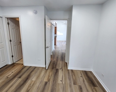 1077 Courtland Drive - Photo Thumbnail 11
