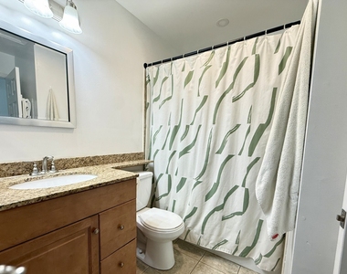1077 Courtland Drive - Photo Thumbnail 14