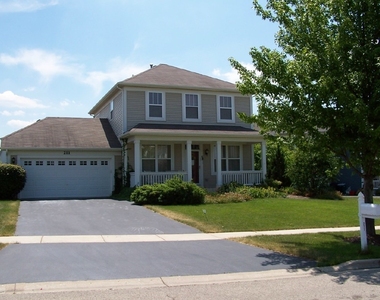 211 Valley View Drive - Photo Thumbnail 2