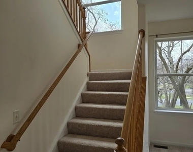 211 Valley View Drive - Photo Thumbnail 19