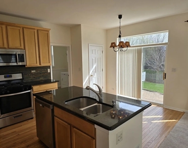 211 Valley View Drive - Photo Thumbnail 14