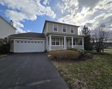 211 Valley View Drive - Photo Thumbnail 1