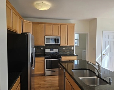 211 Valley View Drive - Photo Thumbnail 13